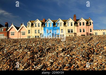 Herbstmorgen am Strand von Aldeburgh Stockfoto