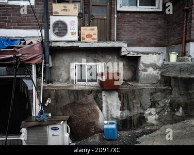 Spazieren Sie entlang der alten Straßen von Seoul Stockfoto