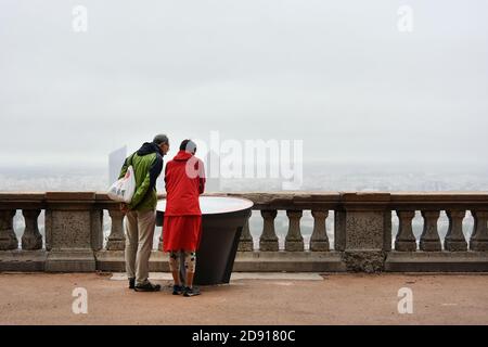 Lyon, Frankreich - 19. August 2019. Blick auf die Stadt Lyon von der Esplanade de Fourviere, Frankreich Stockfoto