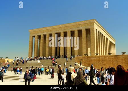 Ankara, Türkei - 28. April 2019: Anitkabir das Mausoleum, das dem Vater der modernen Türkei, dem Präsidenten Mustafa Kemal Atatürk, in der Hauptstadt gewidmet ist Stockfoto