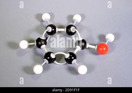 Molekülmodell von Phenol Stockfoto