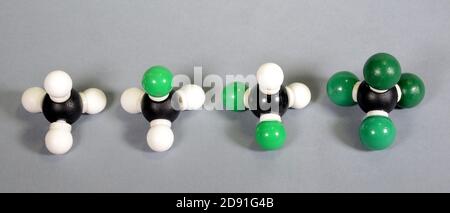 4 Molekülmodelle von Methan mit unterschiedlichen Substitutionsgraden. Stockfoto