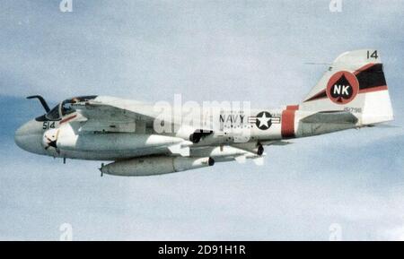 KA-6D Einleiter von VA-196 im Flug c1982. Stockfoto