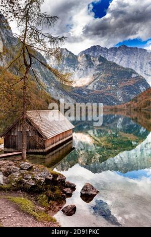 Bootshaus am Obersee im Berchtesgadener Land, Bayern, Deutschland. Stockfoto