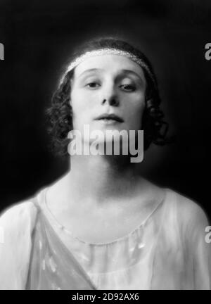 Anna Pavlova. Porträt der russischen Balletttänzerin Anna Pavlovna Pavlova (geboren Anna Matwejewna Pavlova, 1881-1931), von Arnold Genthe, 1915 Stockfoto