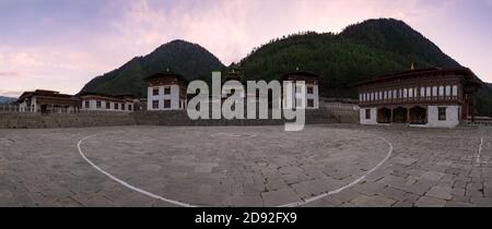 Lhakhang Karpo, der weiße Tempel aus dem Haa-Tal in bhutan Stockfoto