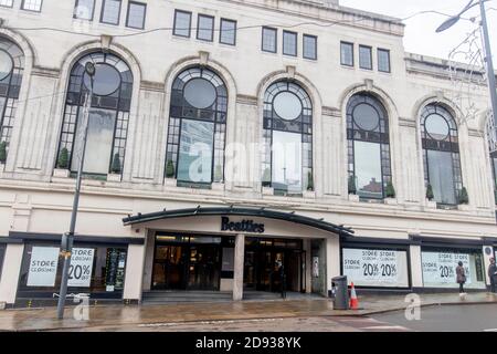 BEATTIES SCHLIESSUNG WOLVERHAMPTON OKTOBER 2020 Stockfoto