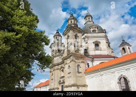 Kirche der Heimsuchung im Kloster Pazaisnis, Kaunas, Litauen Stockfoto