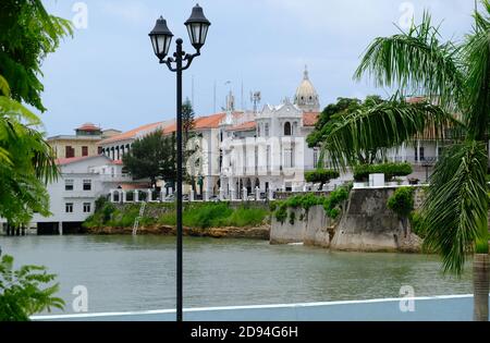 Panama City - Blick auf die Küste Kolonialzeit Häuser in San Felipe Auch Casco Antiguo Stockfoto