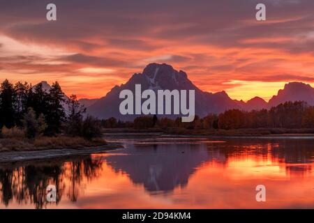 Sonnenuntergang, Oxbow Bend, Grand Teton National Park, WY, USA, von Dominique Braud/Dembinsky Photo Assoc Stockfoto