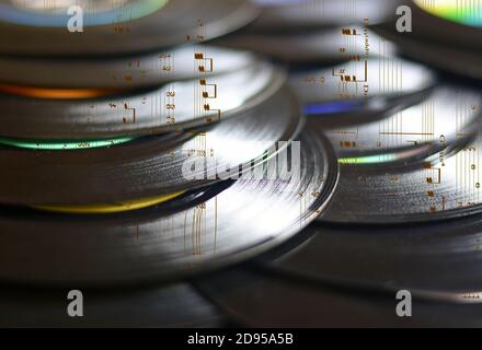 Vinyls und musikalische Noten Stockfoto