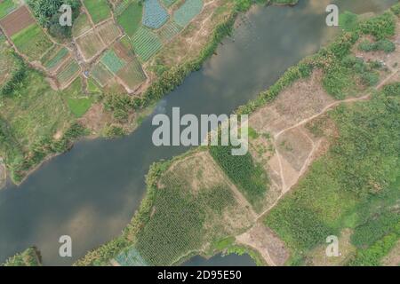 Hanoi Felder auf Red River Delta in Vietnam Luftdrohne Fotoansicht Stockfoto
