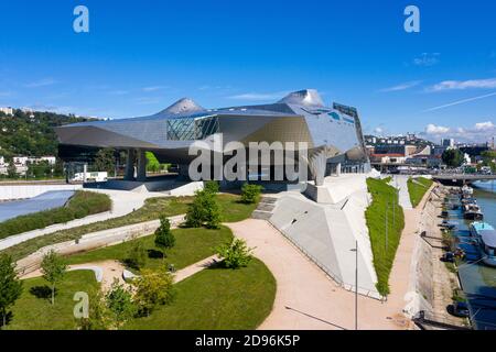 Lyon (Zentralfrankreich), Bezirk La Confluence, an der Südspitze der Halbinsel: Gebäude des Museums „Musee des Confluences“, Design Stockfoto