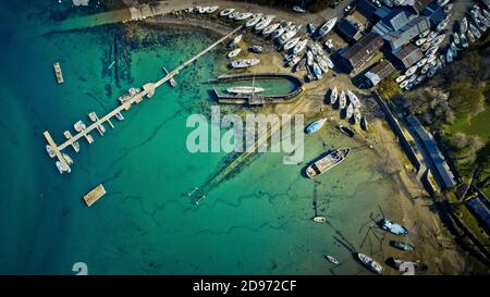 Le Minihic-sur-Rance (Bretagne, Nordwestfrankreich): Trockendock der Landriais Werft, Luftaufnahme Stockfoto