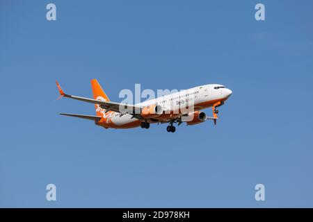 Boryspil, Ukraine - 25. September 2020: SkyUp Boeing 737-800 landet auf dem Flughafen Stockfoto