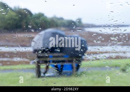 Schutz vor dem Regen in Skye Scotish Highlands Stockfoto