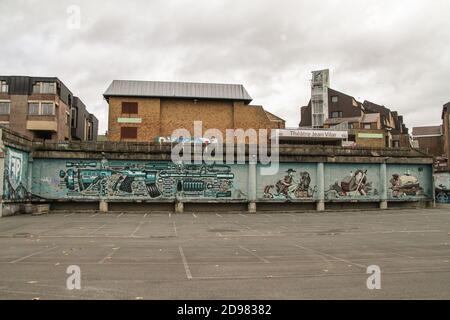 Die belgische Gemeinde Ottignies-Louvain-la-Neuve, in der wallonischen Region in der Provinz Wallonisch-Brabant. Street Art, Kosmopolite Art Stockfoto