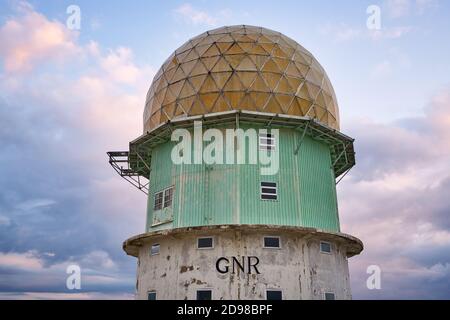 Torre Turm höchster Punkt der Serra da Estrela in Portugal bei Sonnenuntergang, in Portugal Stockfoto