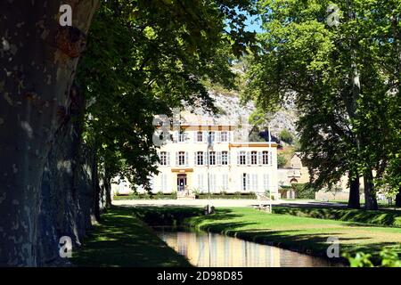 Das Schloss im Dorf Le Tholonet in der Nähe von Aix-en-Provence, Frankreich Stockfoto