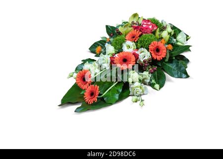 Bunte Blumenarrangement isoliert auf weißem Hintergrund. Stockfoto