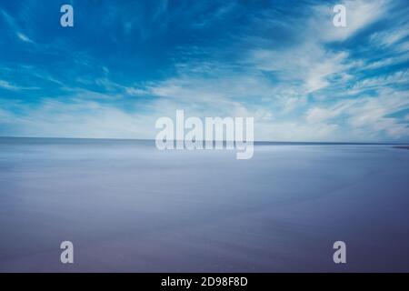 Am späten Abend Landschaftsbild des schönen varca Strand Stockfoto