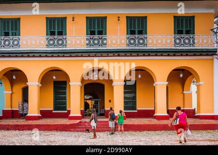 Fassade des Museo Romantico, ehemaliger Kolonialpalast im Jahr 1740 gebaut. Trinidad, Sancti Spíritus, Kuba, Lateinamerika und die Karibik Stockfoto