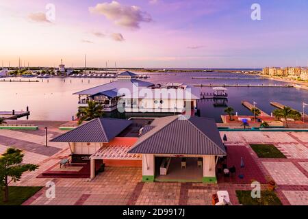 Sonnenaufgang im Marina 'Las Morlas'. Varadero, Cárdenas, Matanzas, Kuba, Lateinamerika und die Karibik Stockfoto