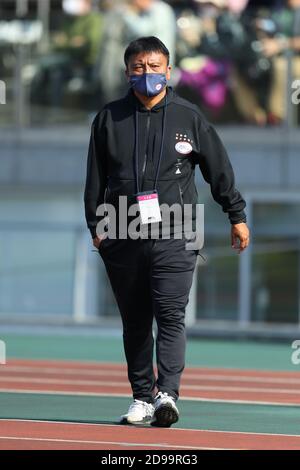 Tokio, Japan. November 2020. Cho KWI-Jea Fußball/Fußball : Aminovital Cup 2020, das 9. Kanto University Football Tournament Finalspiel zwischen Ryutsu Keizai University 3-2 Waseda University im AGK Field in Tokyo, Japan . Quelle: Naoki Morita/AFLO SPORT/Alamy Live News Stockfoto