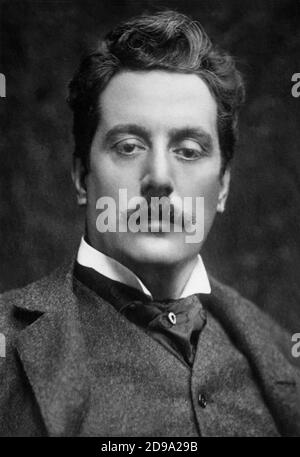 1900 Ca , ITALIEN : der berühmte italienische Musikkomponist GIACOMO PUCCINI ( 1858 - 1924 ) - OPERA LIRICA - COMPOSITORE - MUSICA - Portrait - ritratto - baffi - Schnurrbart - CLASSICA - KLASSISCH - COMPOSITORE LIRICO - Portrait - ritratto - tie - cravatta - Schnurrbart - baffi -fermacravatta - pinn - Kragen - colletto - MUSICISTA - MUSICA ---- ARCHIVIO GBB Stockfoto