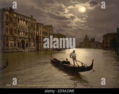 Ca. 1895 , VENEDIG , ITALIEN : GRAN CANAL ( CANAL GRANDE : von links Palazzo CAVALLI FRANCHETTI, Palazzo Barbaro Curtis , Palazzo Pisani , Palazzo Scroffa Stechini Hahn , in der Mitte Hintergrund, die CHIESA SANTA MARIA DELLA SALUTE ) . Photochrom Druckfarben herausgegeben von Detroit Publishing Co. - VENEDIG - VENETIEN - ITALIA - FOTO STORICHE - GESCHICHTE - GEOGRAFIA - GEOGRAPHIE - ARCHITETTURA - ARCHITEKTUR - - KUNST - ARTE - OTTOCENTO - 800 's - '800 - VENETIEN - Mare - Meer - GONDEL - Gondoliere - luna - Mond - Turista - turismo - Turismus - Turisti - Tourismus ---- Archivio GBB Stockfoto