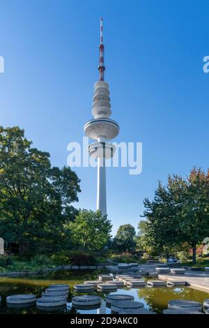 Planten un Blomen ist ein großer Stadtpark in Hamburg. Der Name Planten un Blomen bedeutet "Pflanzen und Blumen" im Englischen. Stockfoto