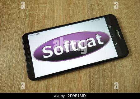 KONSKIE, POLEN - 11. Juni 2019: Softcat Firmenlogo auf Handy angezeigt Stockfoto