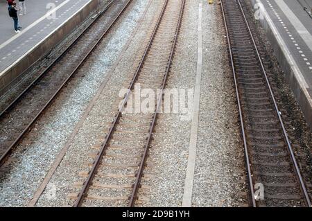 Leere Bahnstrecke Am Bahnhof Zaandam In Den Niederlanden 23-10-2019 Stockfoto