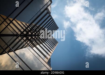 Detail der Fassade des China Ferry Terminal Gebäude in Tsim Sha Tsui Bezirk, Hong Kong - China Stockfoto