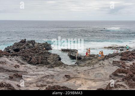 SAO MIGUEL, 29. AUGUST 2020: Naturpool Caneiros , Sao Miguel, Azoren, Portugal Stockfoto