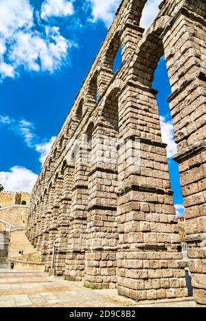 Antikes römisches Aquädukt in Segovia, Spanien Stockfoto