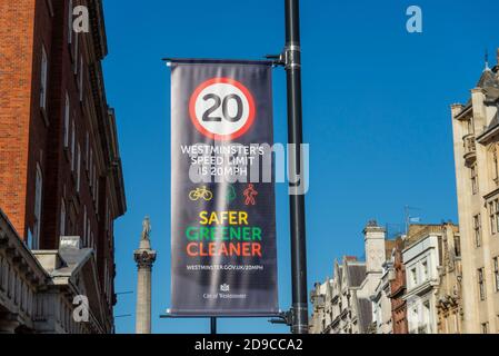 20mph Geschwindigkeitsbegrenzung in Westminster, London, Großbritannien. 20 Meilen pro Stunde Höchstgeschwindigkeit Zeichen. Reduzierte Höchstgeschwindigkeit, Verkehrsberuhigungszone Stockfoto