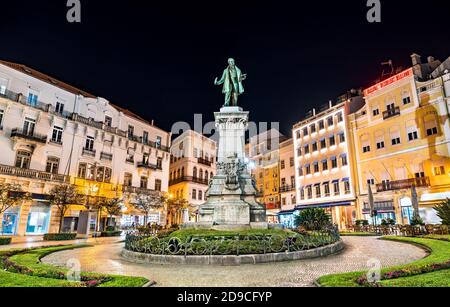Statue von Joaquim Antonio de Aguiar am Largo da Portagem in Coimbra, Portugal Stockfoto