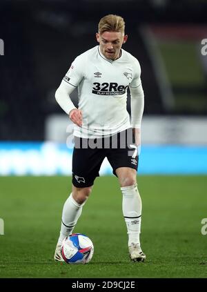 Kamil Jozwiak von Derby County in Aktion während des Sky Bet Championship-Spiels im Pride Park, Derby. Stockfoto