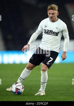 Kamil Jozwiak von Derby County in Aktion während des Sky Bet Championship-Spiels im Pride Park, Derby. Stockfoto