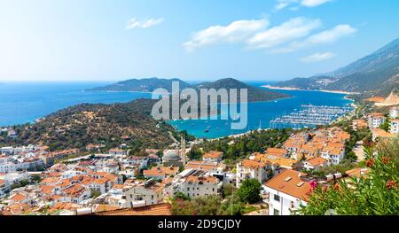 Blick auf die Stadt Kas, Provinz Antalya, Mittelmeerküste, Türkei Stockfoto