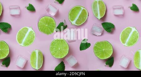 Minze, Limette, Eis, Zutaten und Bar Utensilien für die Herstellung Mojito Cocktail auf rosa Hintergrund. Draufsicht. Um einen Drink von Limonade, kalten Eistee, a zu machen Stockfoto