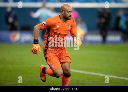 SANKT PETERSBURG, RUSSLAND - NOVEMBER 04: Pepe Reina von SS Lazio während des UEFA Champions League Gruppe F Etappenspiels zwischen Zenit St. Petersburg und SS Lazio in der Gazprom Arena am 4. November 2020 in Sankt Petersburg, Russland. (Foto nach MB-Medien) Stockfoto