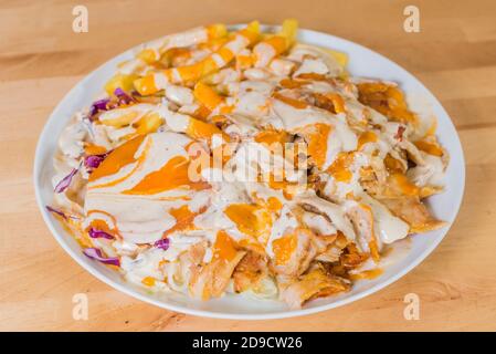 Kebab mit Sauce Stockfoto