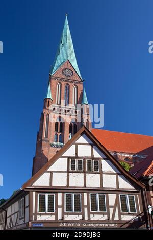 Geographie/Reisen, Deutschland, Mecklenburg-Vorpommern, Schwerin, Mariendom und Johannes, Additional-Rights-Clearance-Info-not-available Stockfoto