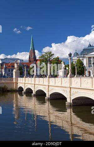 Geographie / Reisen, Deutschland, Mecklenburg-Vorpommern, Schwerin, Schlossbrücke, St. Dom, Additional-Rights-Clearance-Info-not-available Stockfoto