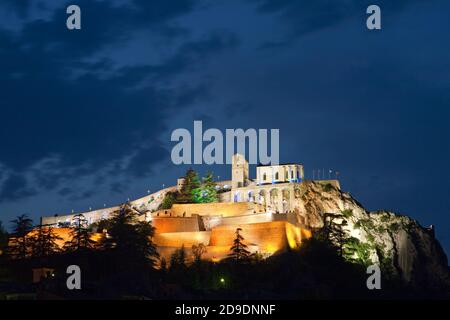 Geographie / Reisen, Frankreich, Sisteron, Sisteron Abend, Zusatz-Rights-Clearance-Info-not-available Stockfoto