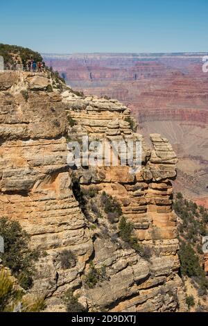 Schlucht des Grand Canyon Gorge, erodierte felsige Landschaft vom Südufer des Colorado aus gesehen, Grand Canyon National Park, Arizona, USA Stockfoto