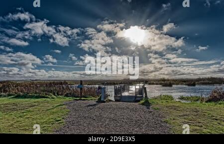 Schleppfähre in Skjern Wiesen in der Nähe von Pumpstation Nord, Dänemark Stockfoto