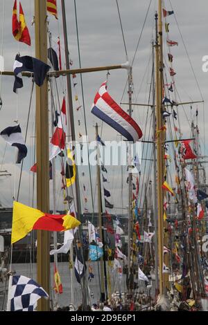 Greenock, Inverclyde, Schottland, Großbritannien, Greenock war Gastgeber der zweiten Etappe des Rennens, nach Waterford, Irland. Ankunft am James Watt Dock für die Veranstaltung. Stockfoto